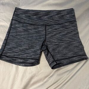 IAB Women's no ride Athletic Shorts in Gray 
SIZE 6 / small
5 inch